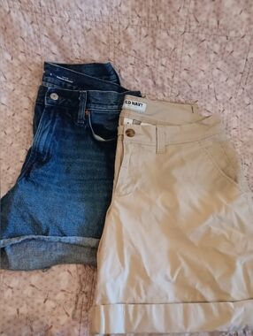 Old Navy Dark Blue Denim Rolled Hem & Beige Khaki Shorts Bundle